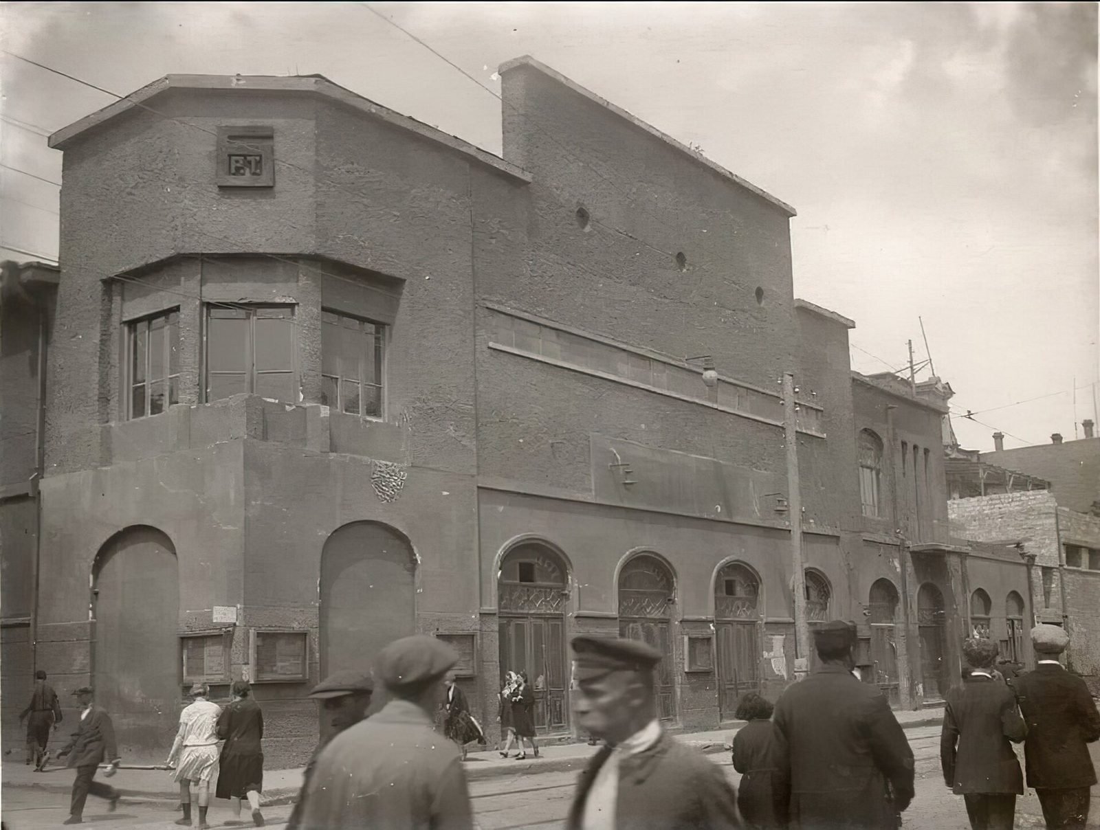Театр бакинских рабочих, 1932 год — предшественник Русского драматического театра
